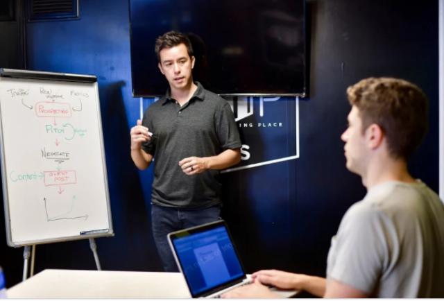 discussing hidden content in SEO